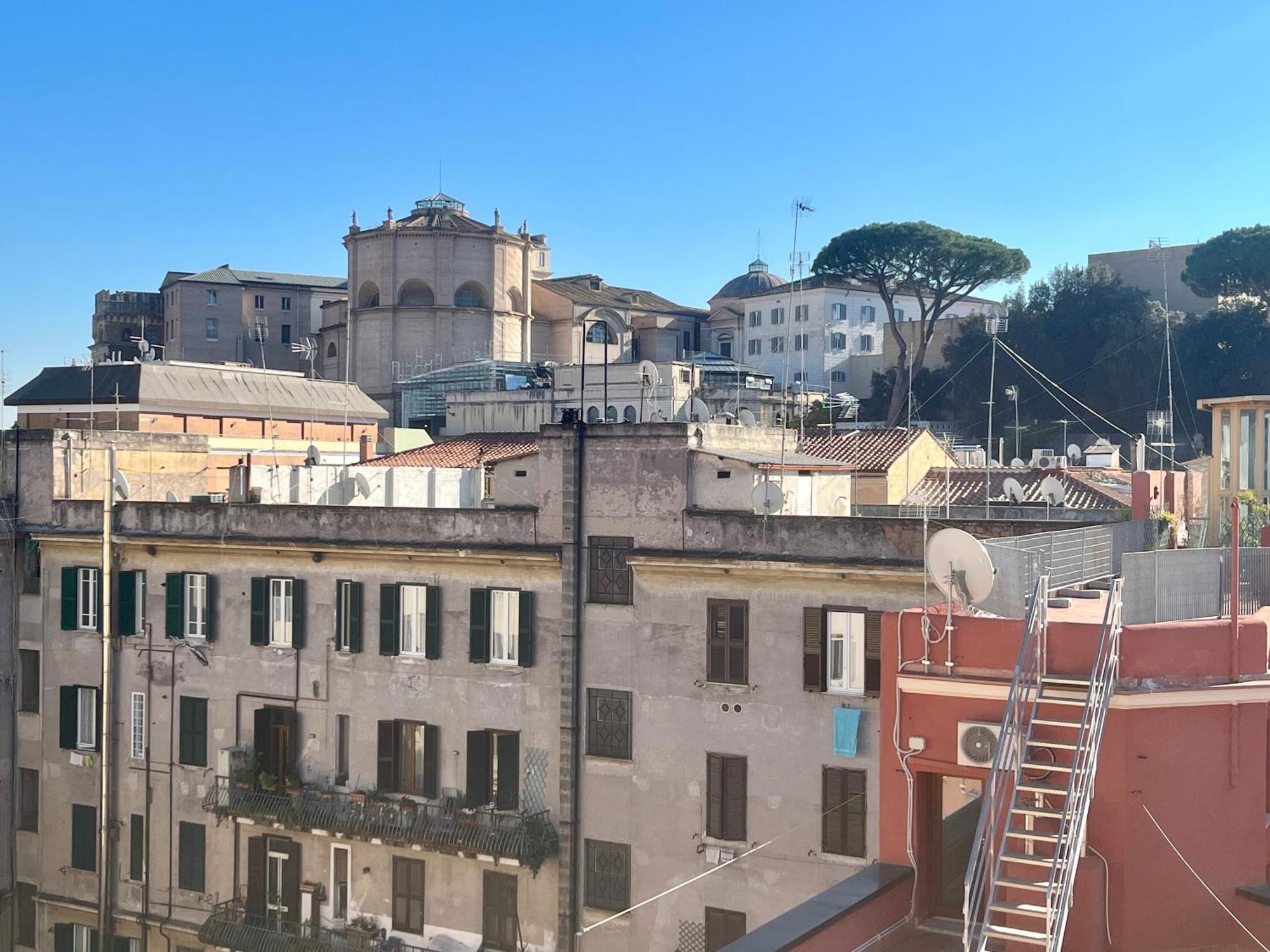 House Candia 111 - Vatican Museum Apartment ローマ エクステリア 写真