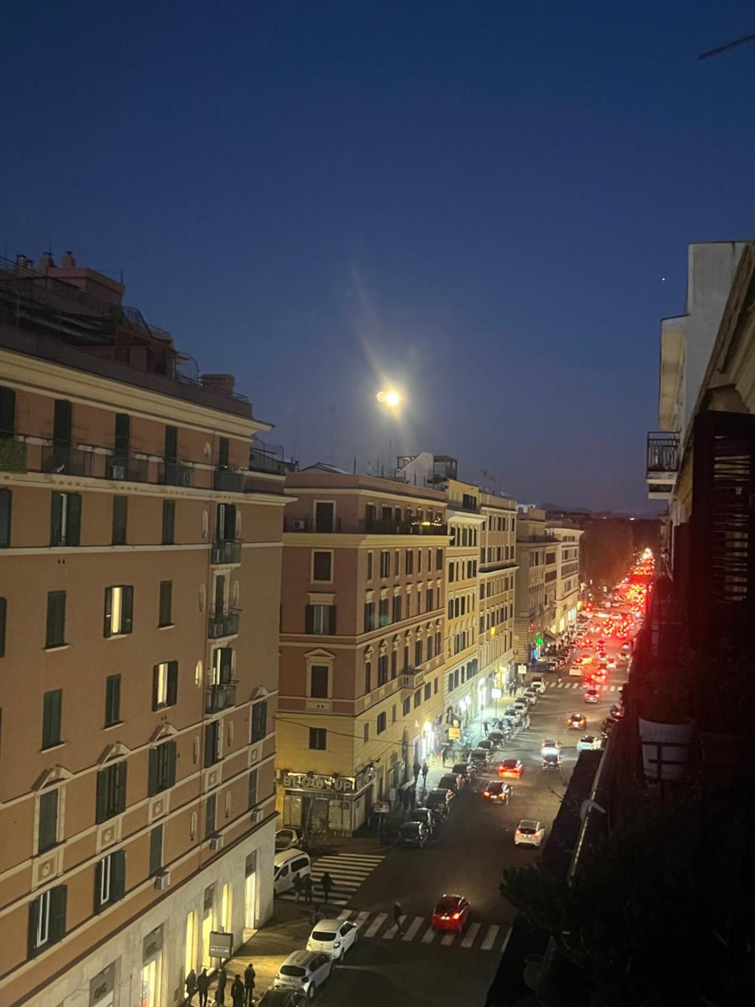 House Candia 111 - Vatican Museum Apartment ローマ エクステリア 写真